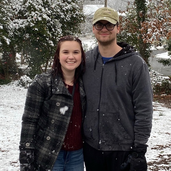 Meet your Poshers, Madalyn & Malic - Picture 3 of 9